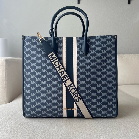 Michael Kors Handbags - MICHAEL KORS Mirella Large Striped Logo Jacquard Tote Bag